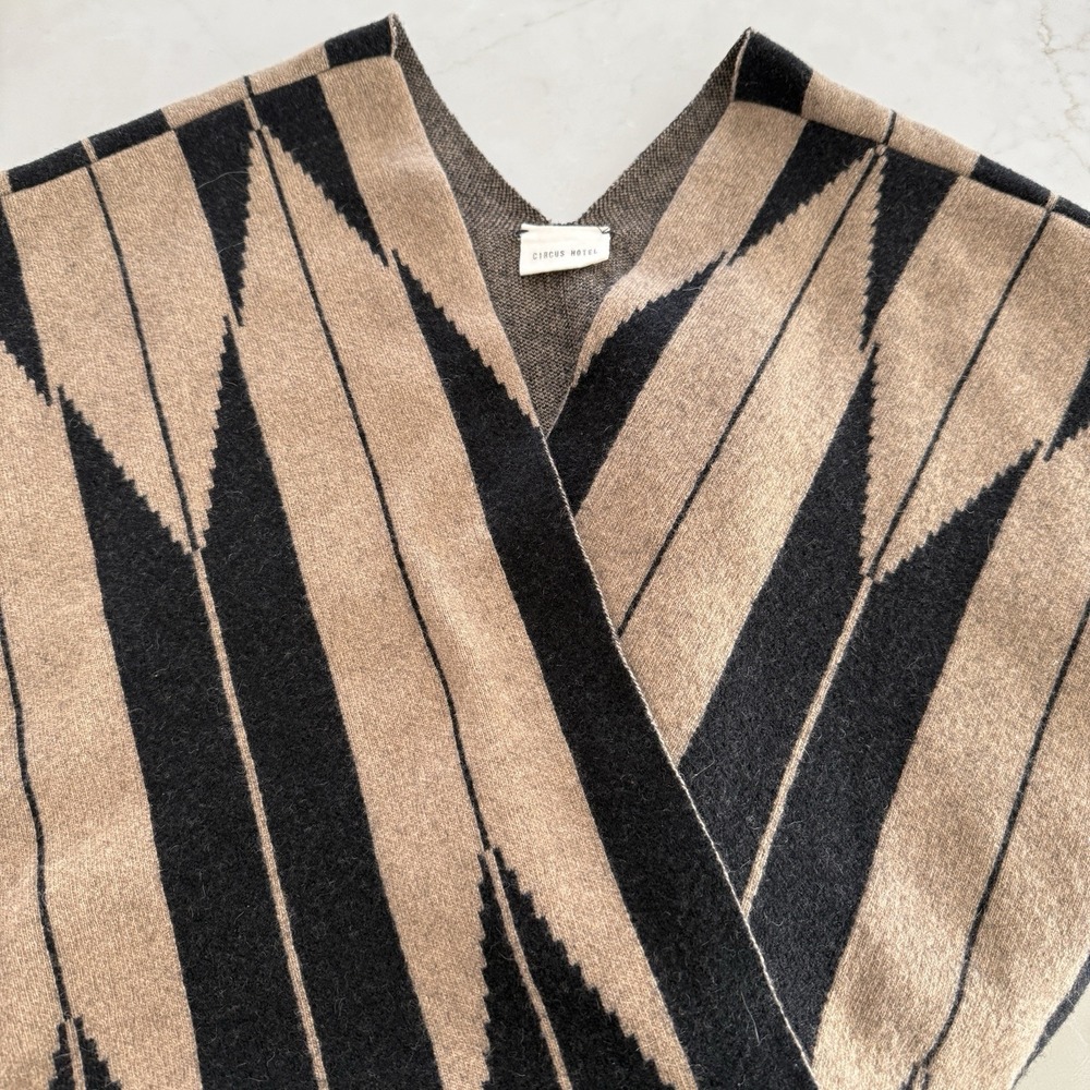 Wool Blend Southwest Brwn/Black/Gray Poncho Cape Shawl Wrap One Size Quiet Lux